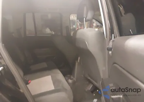 2017 Jeep Compass Sport 4X4 z USA, uszkodzony, nr VIN 1C4NJDBB7HD107043